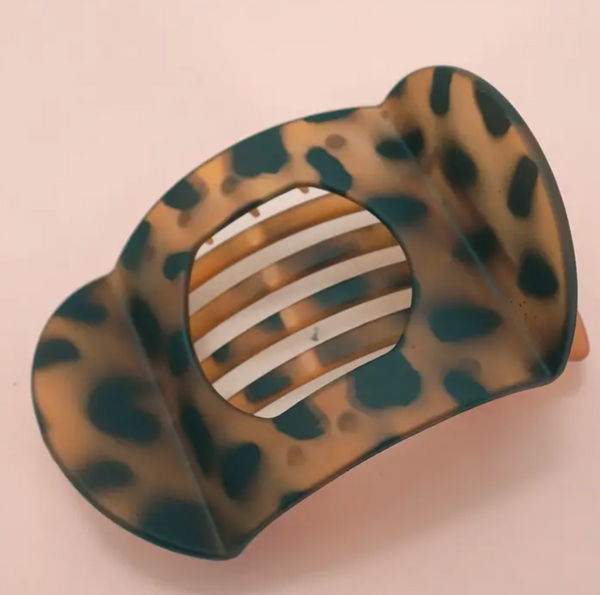 Lay Flat Claw Clip