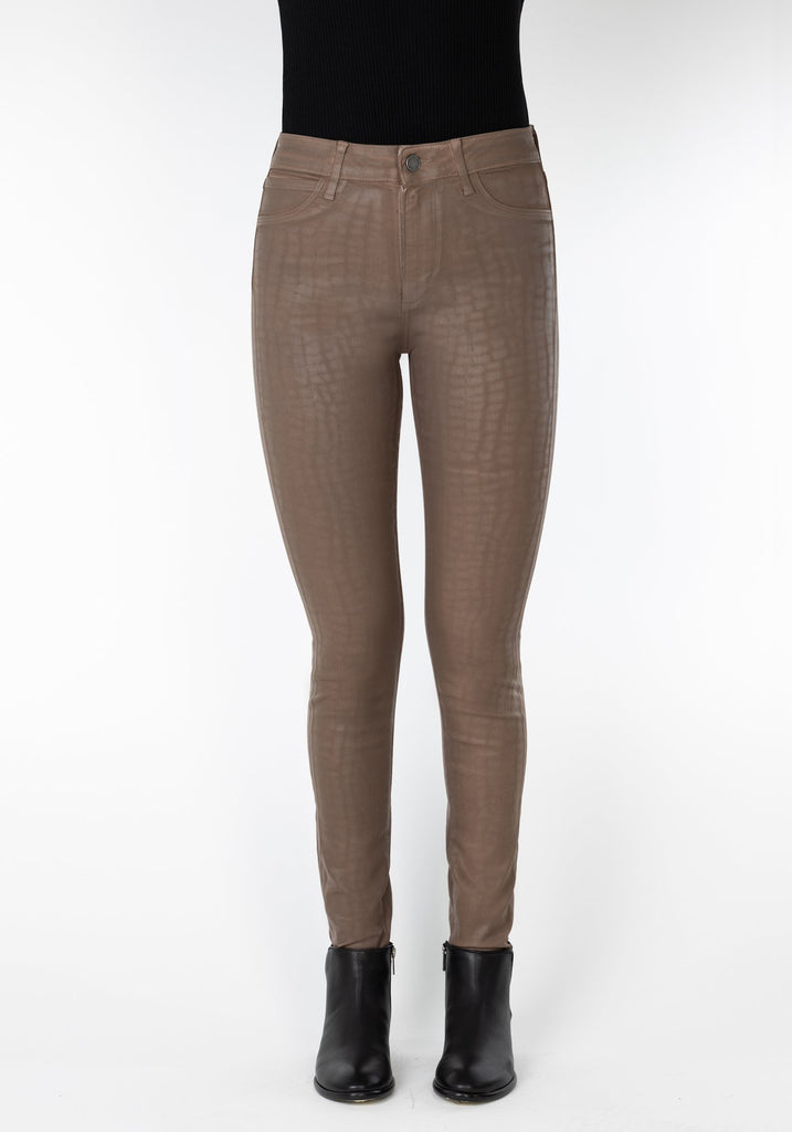 Hilary High Rise - Castlerock