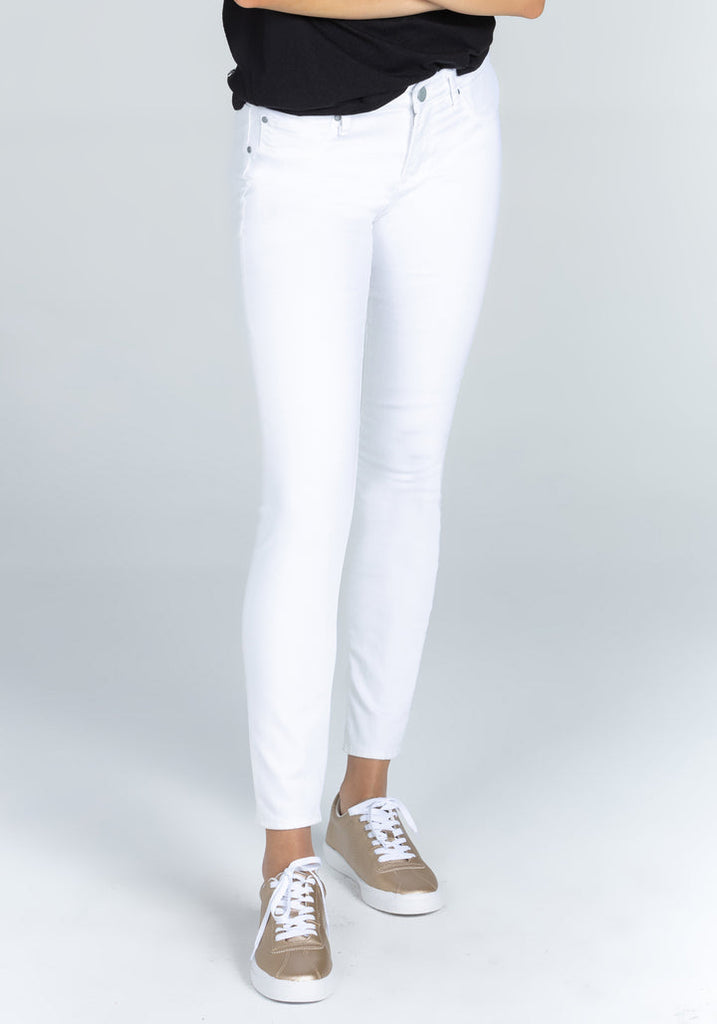 Sarah Skinny - Malibu